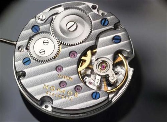 NOMOS官方售后更換電池服務(wù)都包括哪些?
