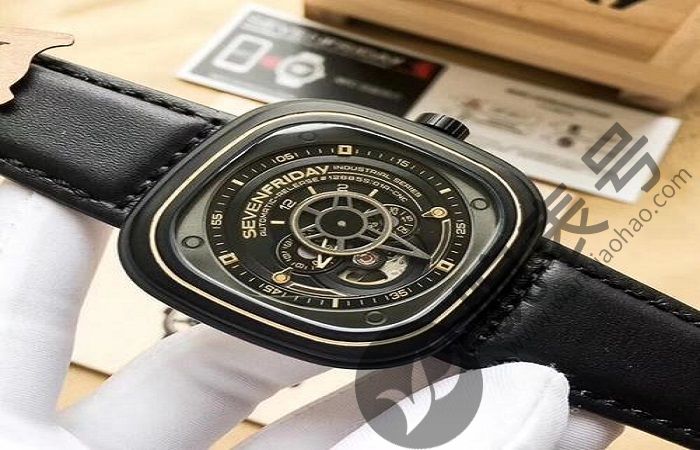 SevenFriday M3 / 01太空飛船版和駕駛員版
