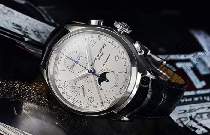 動手Baume&Mercier Clifton完成日歷審查
