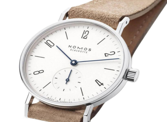 NOMOS手表內部清潔